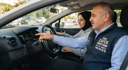 Özel Zafer Sürücü Kursu Eğitmen ve Araç Filosu